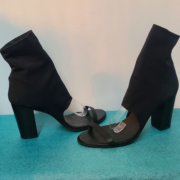 ❤️ HOST PICK ❤️ Steve Madden Open Toe Heels - Picture 9 of 15